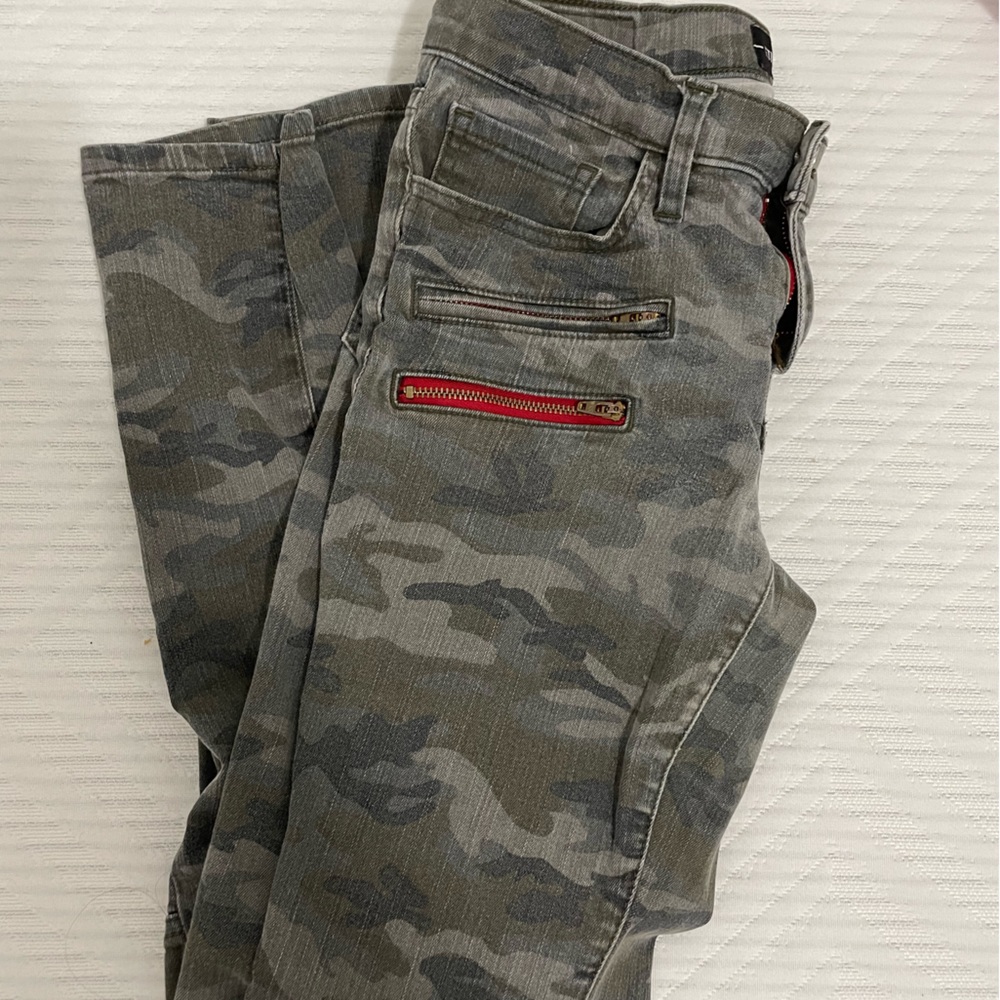 Etienne Marcel Denim